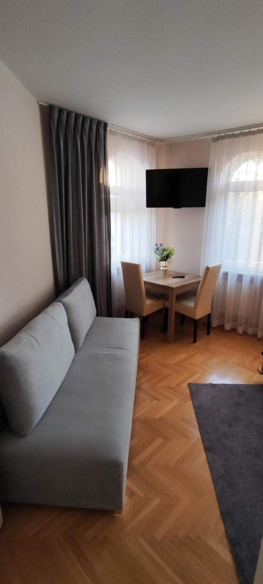 Hostel & Restauracja Santorini Bialystok Ruang foto