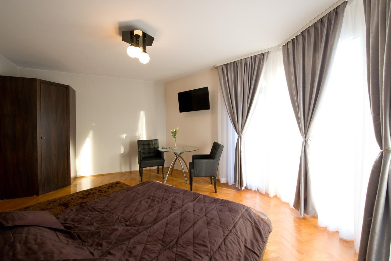 Hostel & Restauracja Santorini Bialystok Bagian luar foto